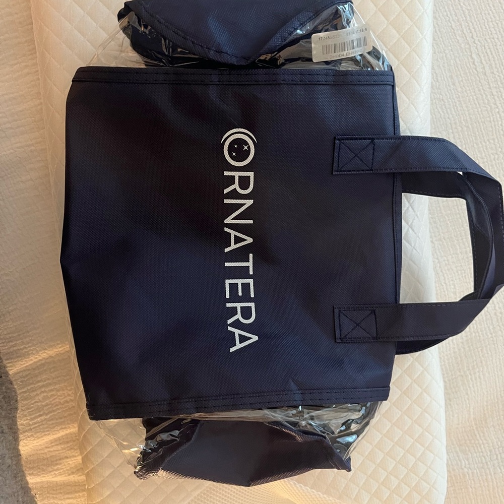 ORNATERA Pillow - Picture 5 of 5